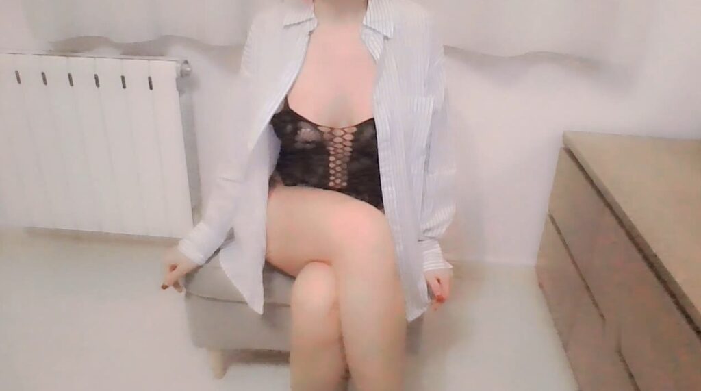 lingerie avec chemise d'une Hotwife à Saragosse